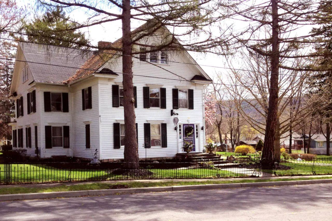 18 Vine Inn & Carriage House Hammondsport Esterno foto